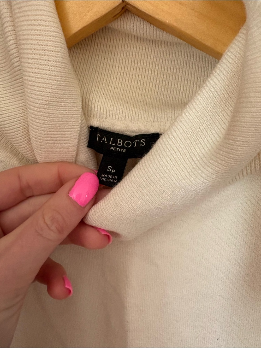 Talbots Cream Ribbed Turtleneck Sleeveless Top with black trim Sz SP - Picture 5 of 8
